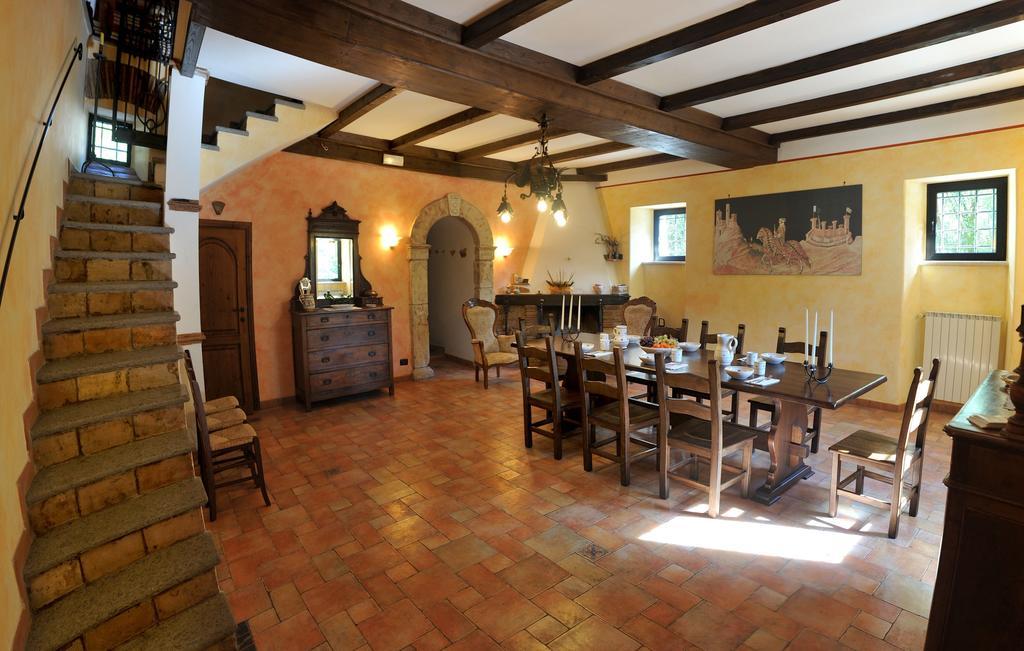 L'Antica Mola Villa Castel Madama Phòng bức ảnh